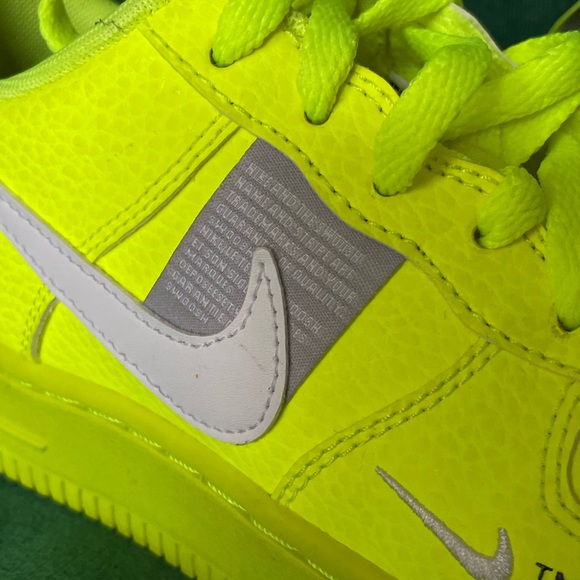 2018 Air Force 1 '07 LV8 'Overbranding' Limited Edition Highlighter yell… - Picture 9 of 14